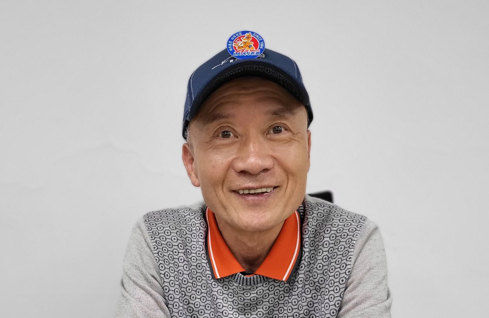 에디터 사진